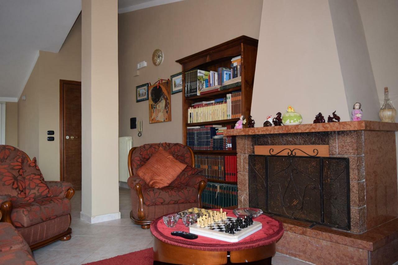 Bed and Breakfast Amici Di Hackert Caserta Exterior foto