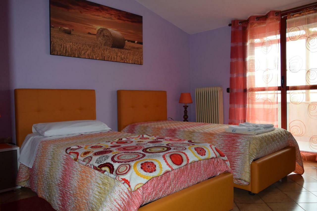 Bed and Breakfast Amici Di Hackert Caserta Exterior foto